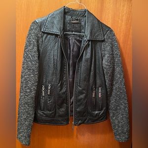 J2 by Jou Jou Junior Faux Leather Zippered Jacket Size Small